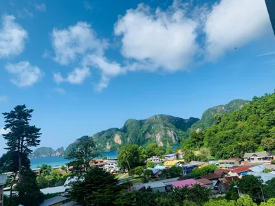 Double Room with Balcony and Sea View — View Garden